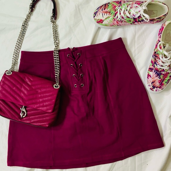 Lush Raspberry Lace-front Mini Skirt NWOT - Picture 8 of 8